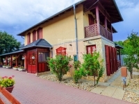 For sale family house Gödöllő, 390m2